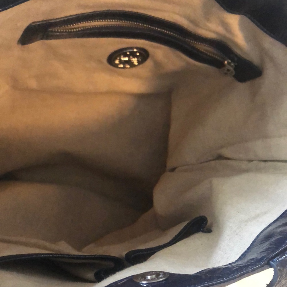 Tory tote - Picture 3 of 7